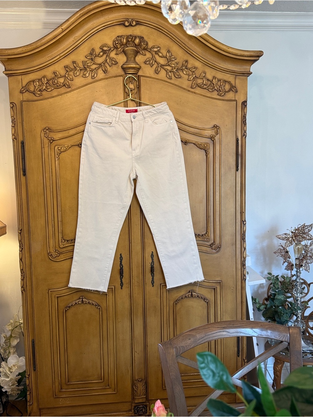 Guess Cream Denim Jeans with Logo Patch - Picture 6 of 8